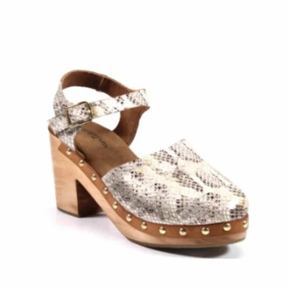 Diba Shoes - Diba True cat paws tan snake retro brass studded Mary Jane wooden clogs sz. 9